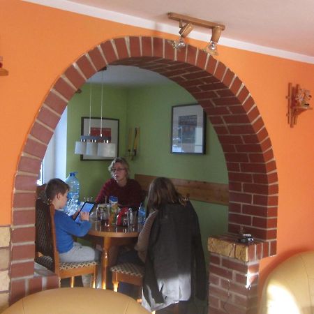 Spacious Holiday Home In Stara Kamienica With Pond Esterno foto